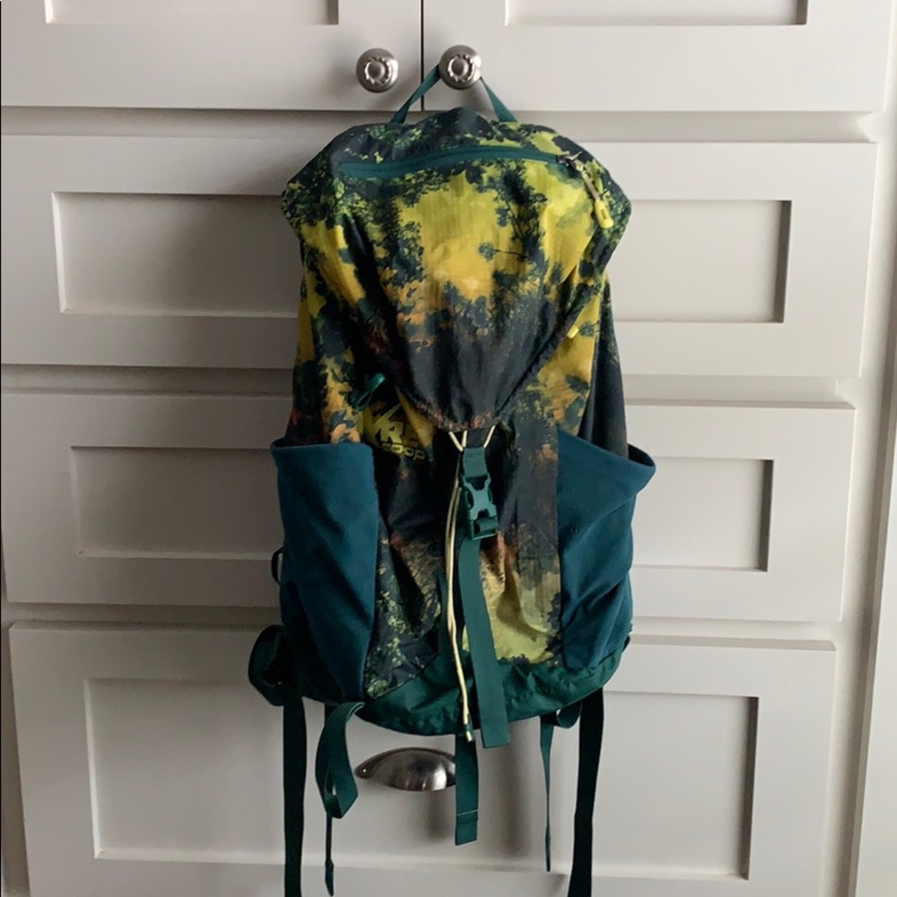 Flash 22 Day-pack